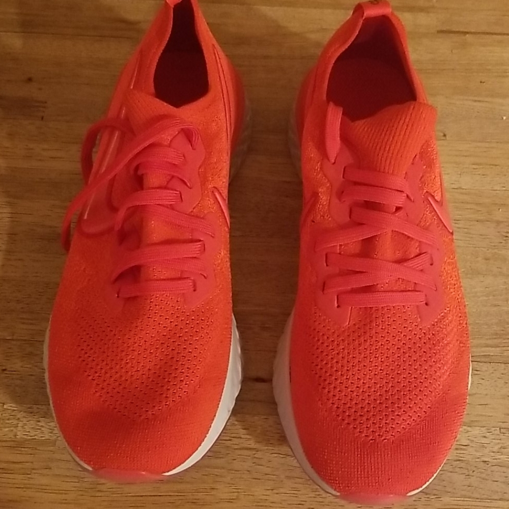 NEW Nike Epic React Flyknit 2 Chile Red Crimson